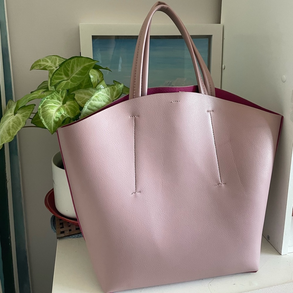 Pink leather handbag